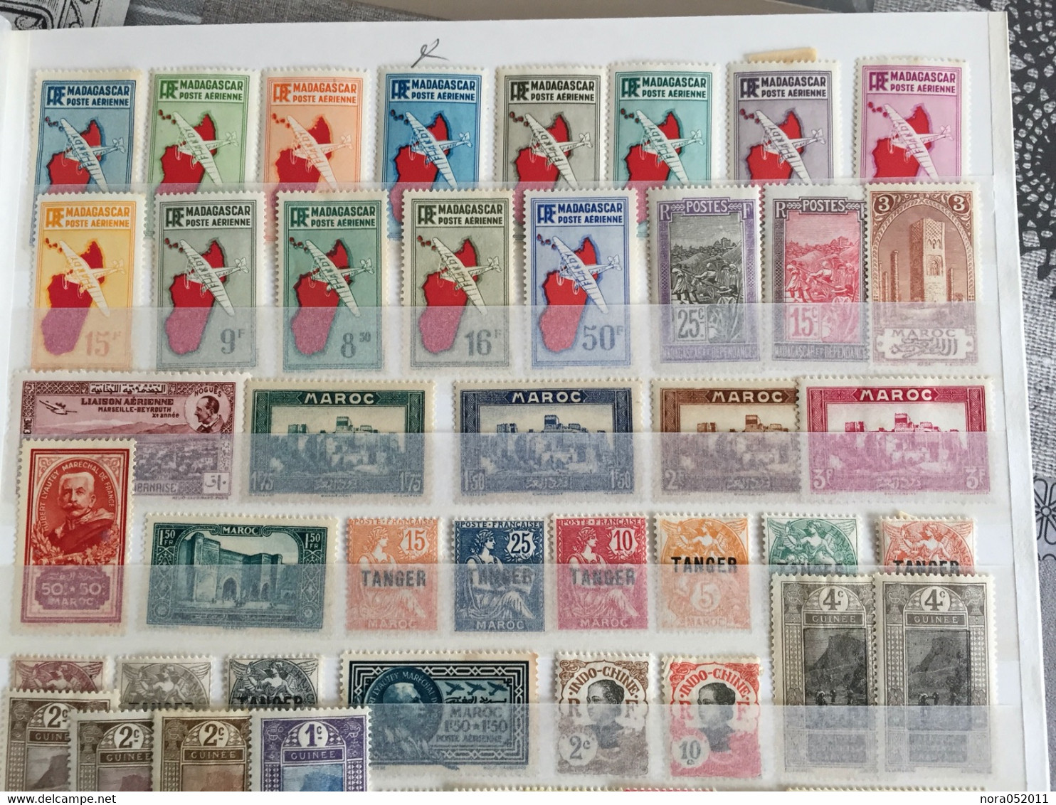 Colonie Française en album Neuf*/ oblitéré voir photos de très bon timbres Remise en vente suite a une enchère avortée