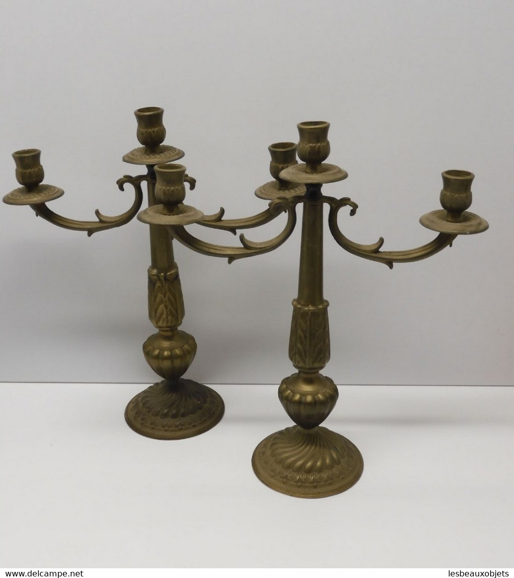 *JOLIE PAIRE DE BOUGEOIRS CANDELABRES à 3 FEUX En BRONZE Made In ITALY Bougie  E - Kandelaars, Kandelaars & Kandelaars