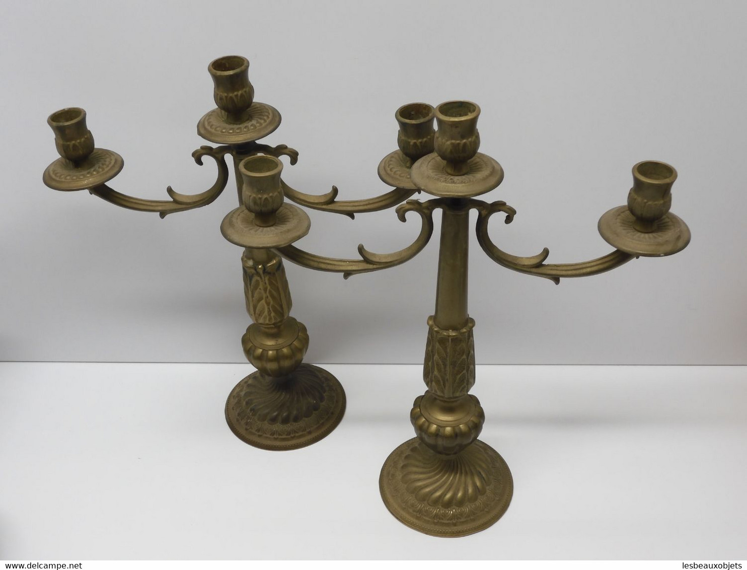 *JOLIE PAIRE DE BOUGEOIRS CANDELABRES à 3 FEUX En BRONZE Made In ITALY Bougie  E - Kandelaars, Kandelaars & Kandelaars