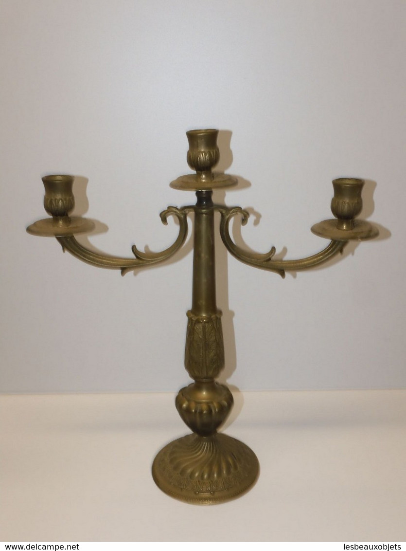 *JOLIE PAIRE DE BOUGEOIRS CANDELABRES à 3 FEUX En BRONZE Made In ITALY Bougie  E - Chandeliers, Candelabras & Candleholders