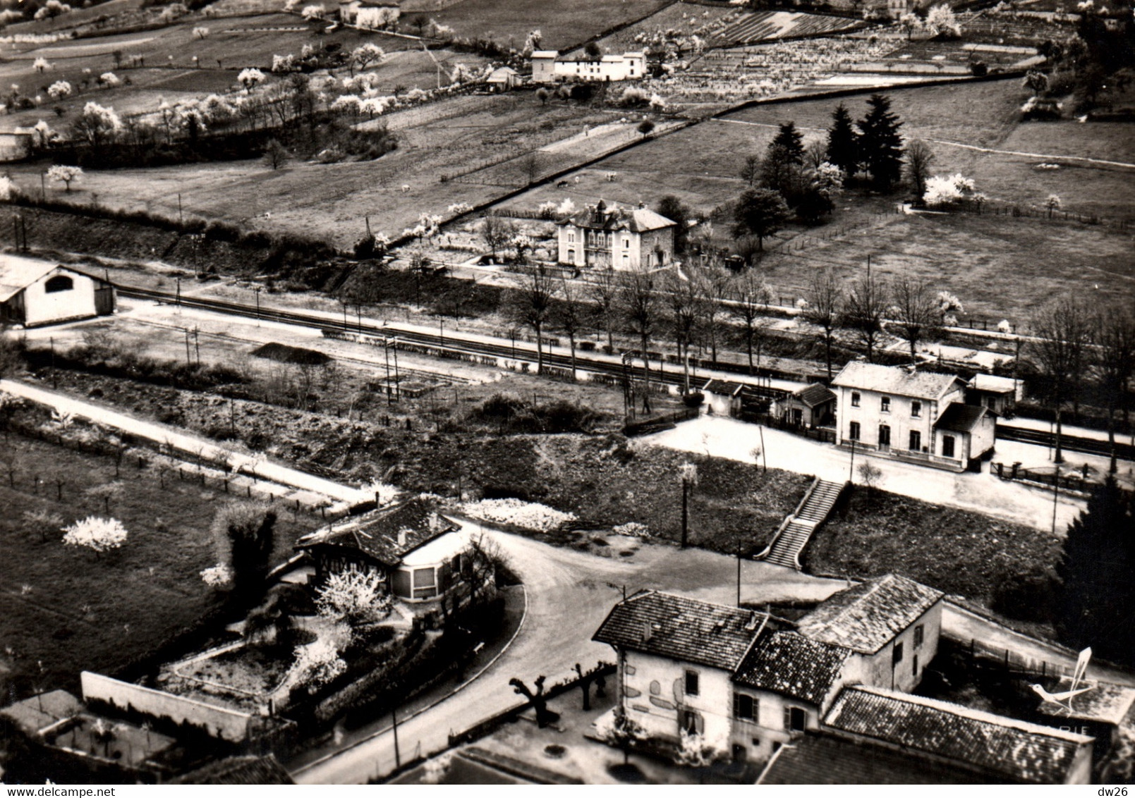 En Avion Au-dessus De Pontcharra-sur-Turdine (Rhône) La Gare, Vue Aérienne - Edition Lapie - Carte Non Circulée - Pontcharra-sur-Turdine