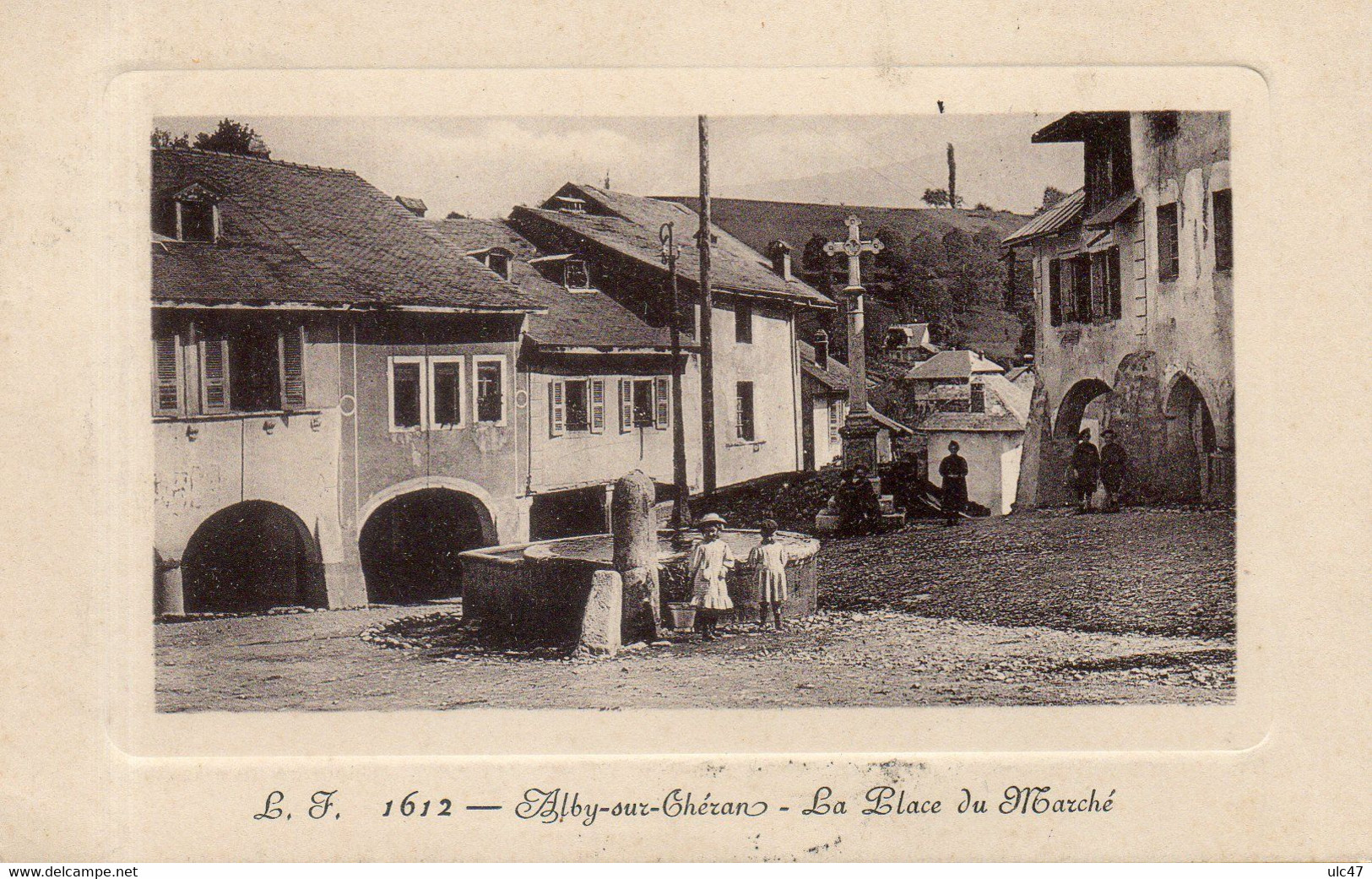 - 74 - ALBY-sur-CHERAN - La Place Du Marché - Carte Envoyée En Egypte En 1914 - Scan Verso - - Alby-sur-Cheran