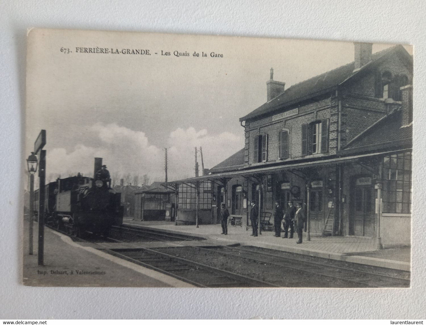 FERRIERE-LA-GRANDE - Les Quais De La Gare - Louvroil