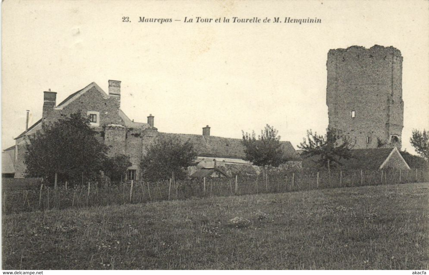 CPA MAUREPAS-La Tour Et La Tourelle De M.Henquinin (260650) - Maurepas