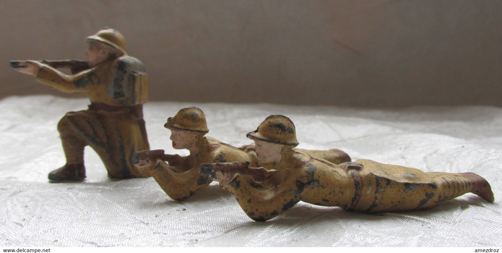 Figurines 1952-1954 Quiralu Lot De Trois Soldats Anglais 1er Guerre   Plomb Creux - Quiralu