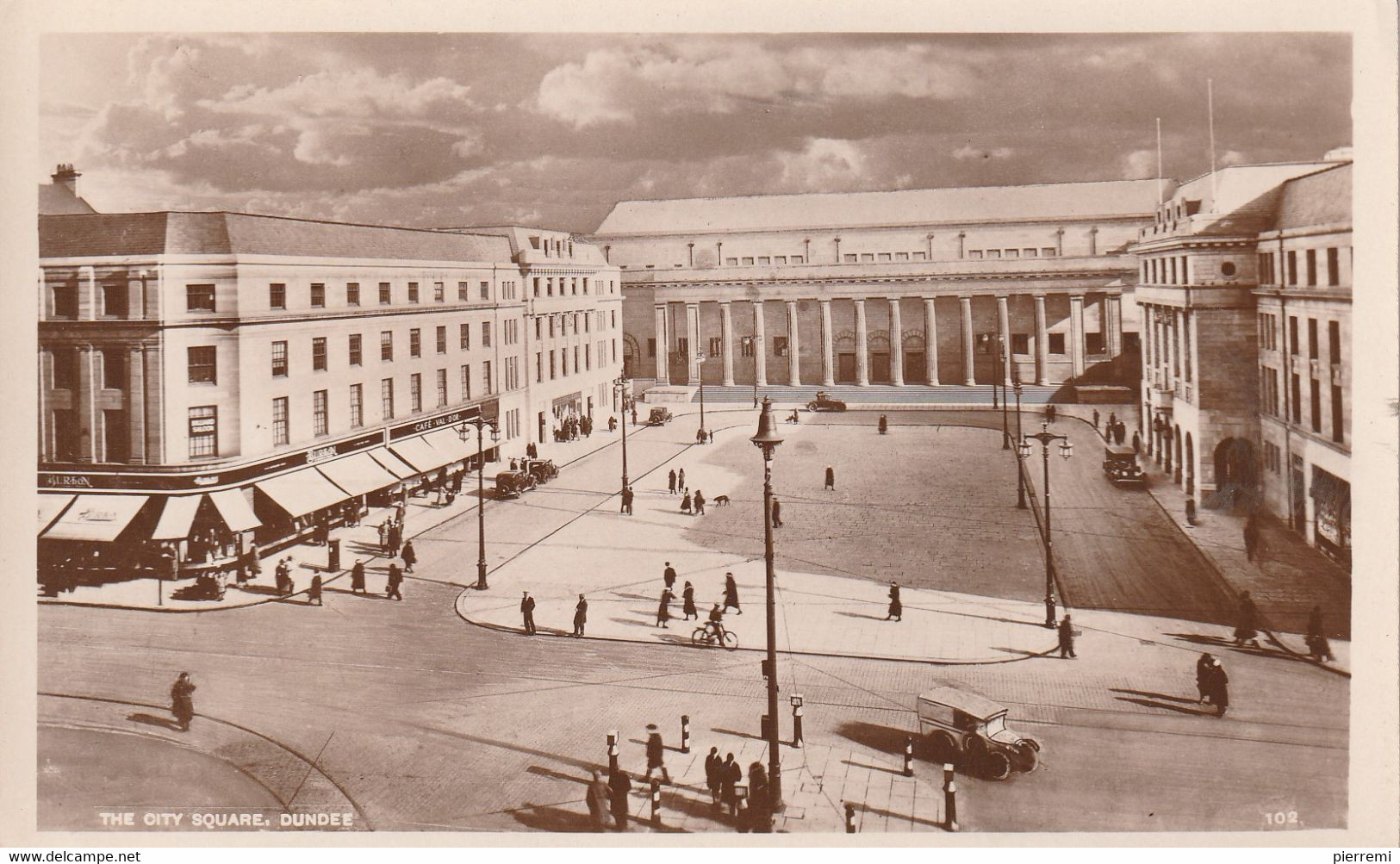 Dundee   The City Square - Aberdeenshire