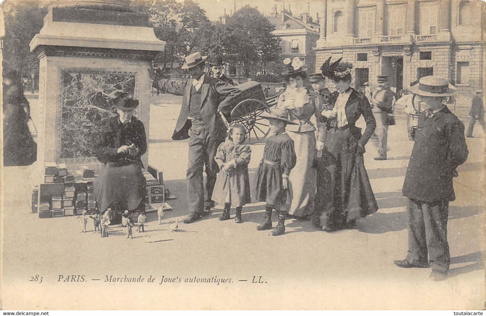 CPA 75 PARIS MARCHANDE DE JOUETS AUTOMATIQUES - Straßenhandel Und Kleingewerbe