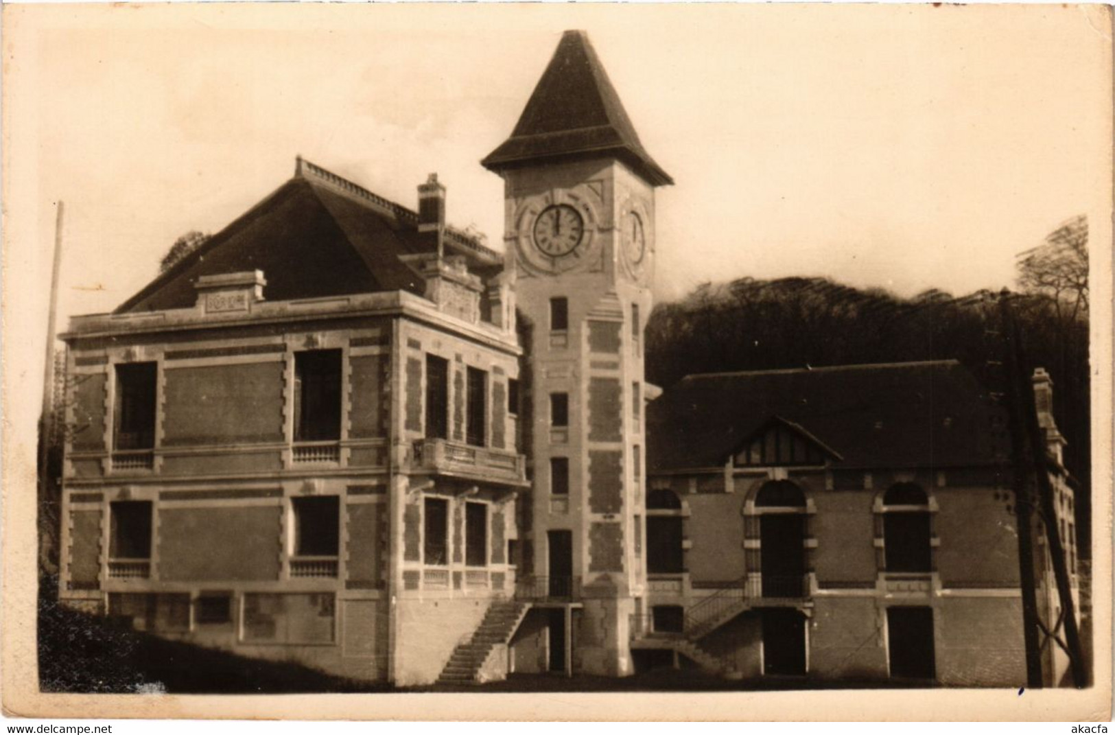 CPA St-CYR-sur-LOIRE La Mairie (253512) - Saint-Cyr-sur-Loire