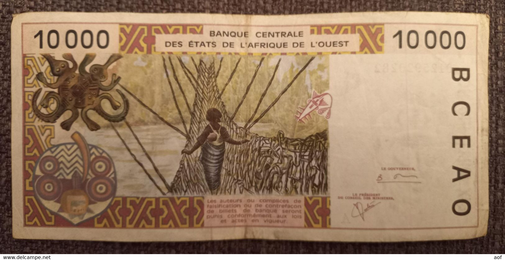 10000F 2001 - Ivoorkust