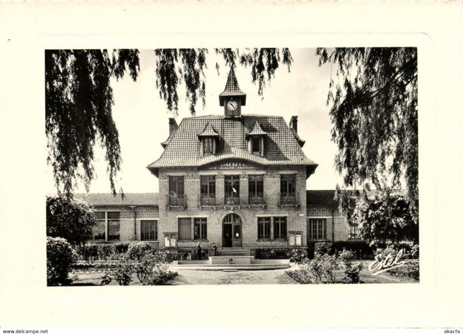 CPA Les CLAYES-Sous-BOIS-La Mairie Et Ses Jardins (260547) - Les Clayes Sous Bois