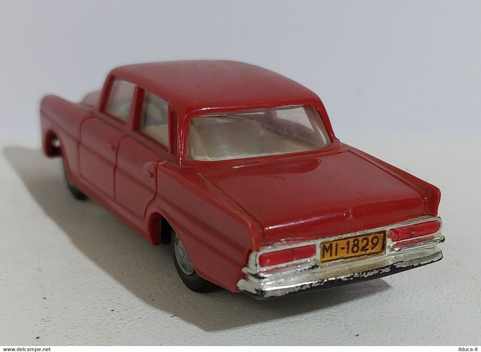 I109344 POLITOYS 1/41 N. 37 - Mercedes-Benz 220 S/SE - Politoys