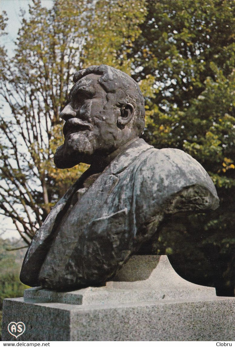 :81, Carmaux, Dans Le Parc De La Sérinié, Buste De Jean Jaurès - Carmaux