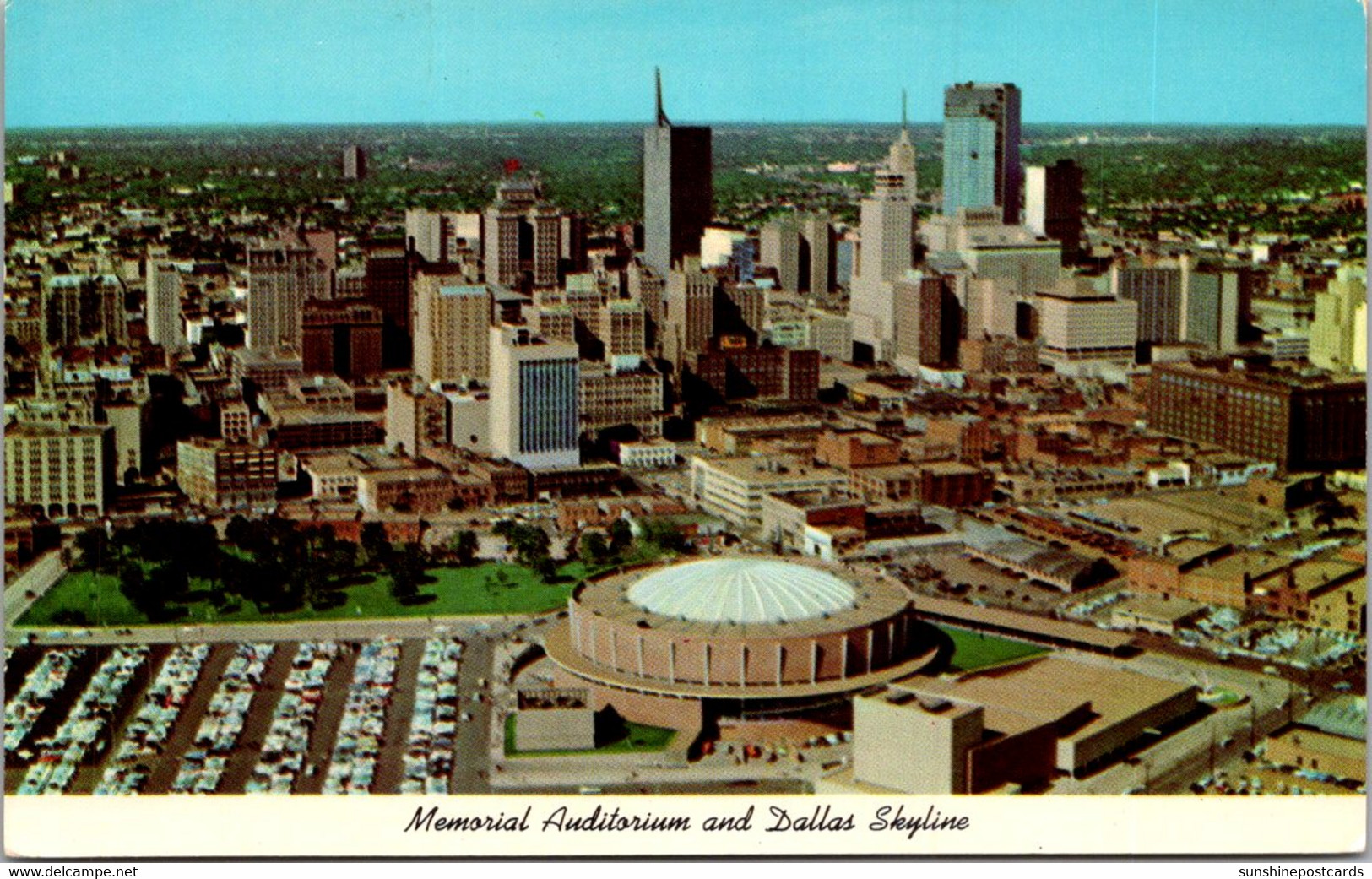 Texas Dallas Skyline And Memorial Auditorium - Dallas