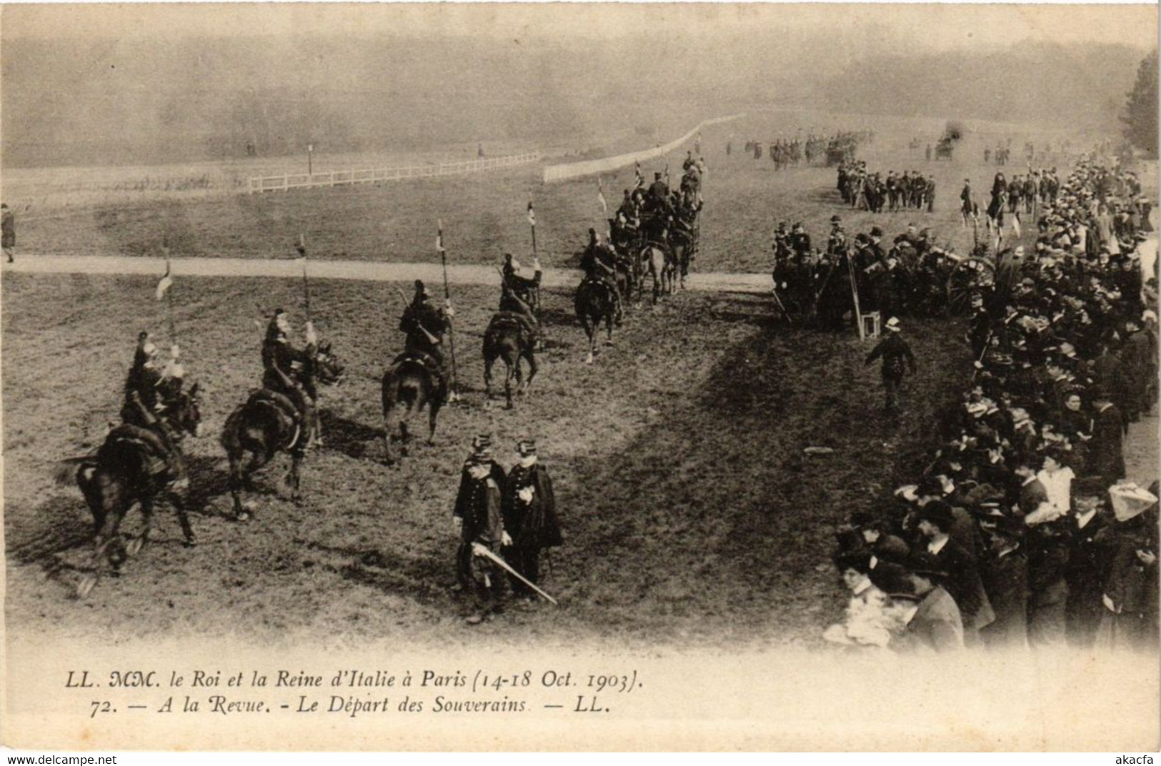 CPA PARIS Le Roi Et La Reine D'Italie A La Revue. Départ Des Souvenirs (305358) - Recepciones