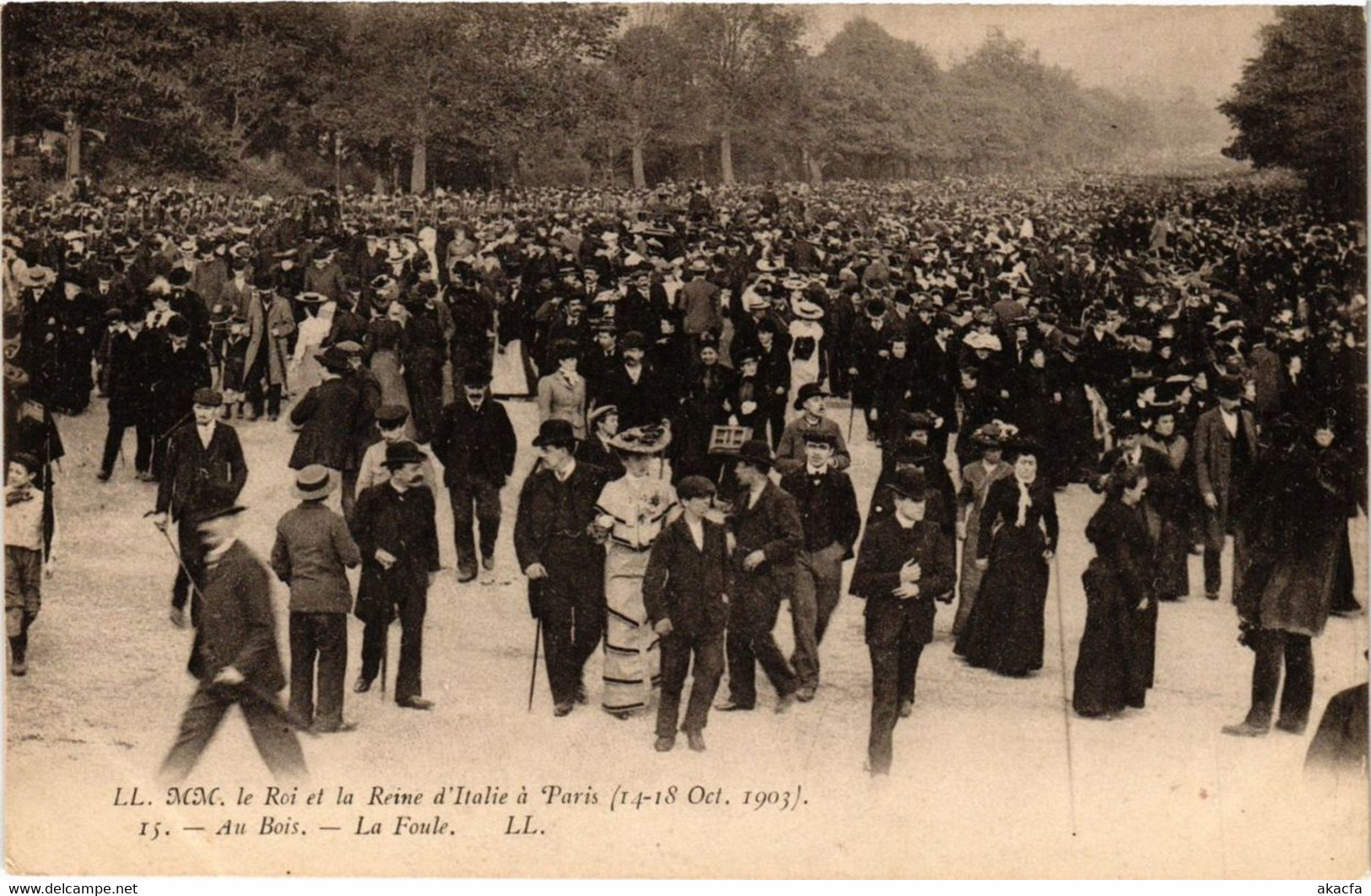 CPA PARIS Le Roi Et La Reine D'Italie Au Bois - La Foule (305509) - Receptions