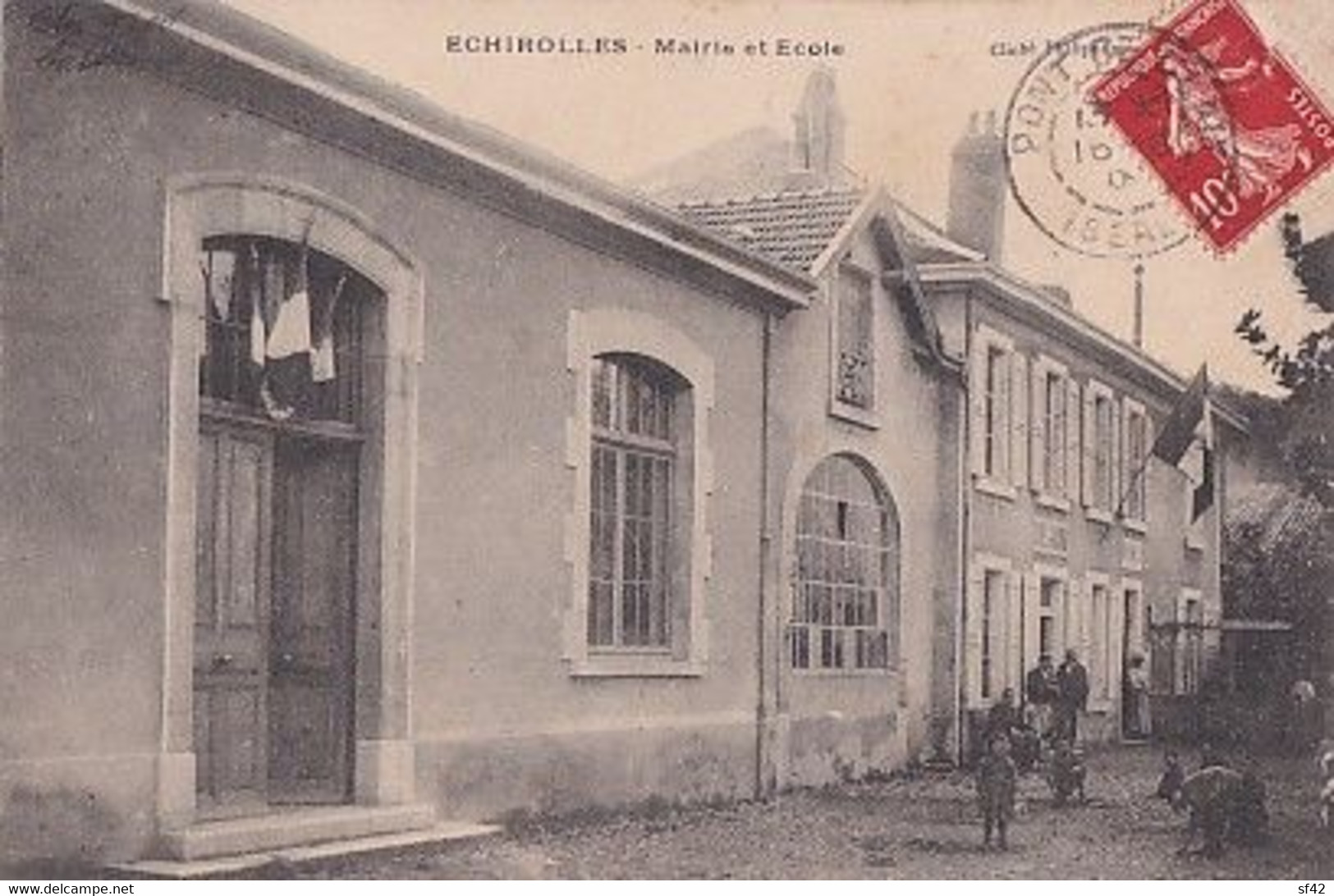 ECHIROLLES                                 MAIRIE ET  ECOLE - Echirolles