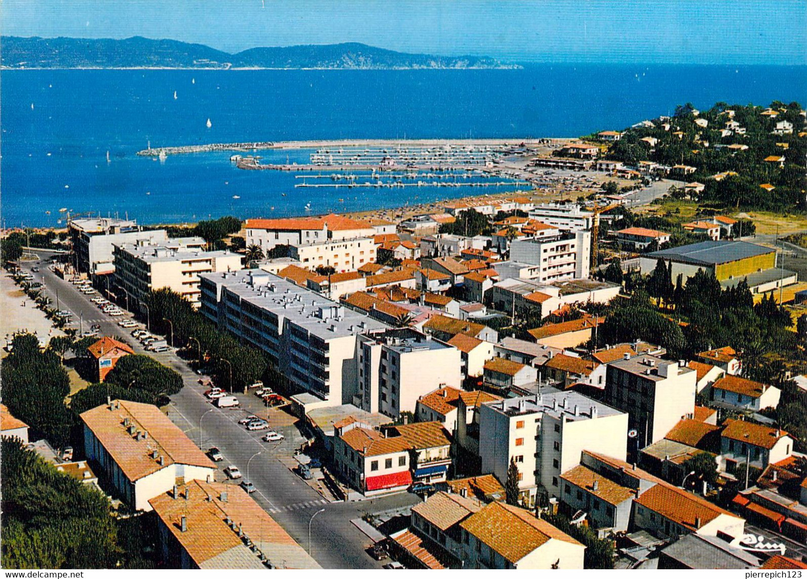 83 - Cavalaire Sur Mer - Vue Générale Aérienne De La Baie - Cavalaire-sur-Mer