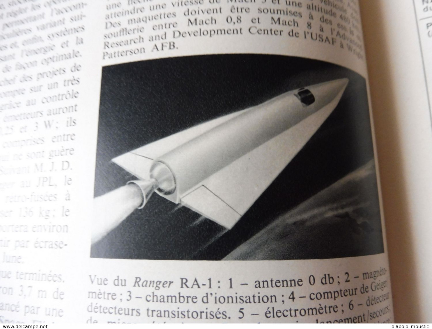 1961 INTERAVIA   (aviation ) - Le BOEING 727 ; Avions de combats; Fusées, engins et véhicules spatiaux  ; Etc