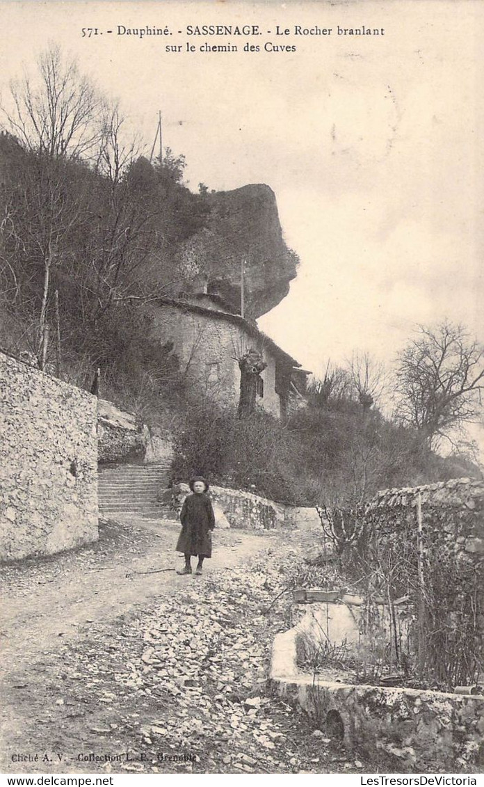 CPA France - Isère - Dauphiné - Sassenage - Le Rocher Branlant Sur Le Chemin Des Cuves - Coll. L. P. - Oblitérée 1904 - Sassenage