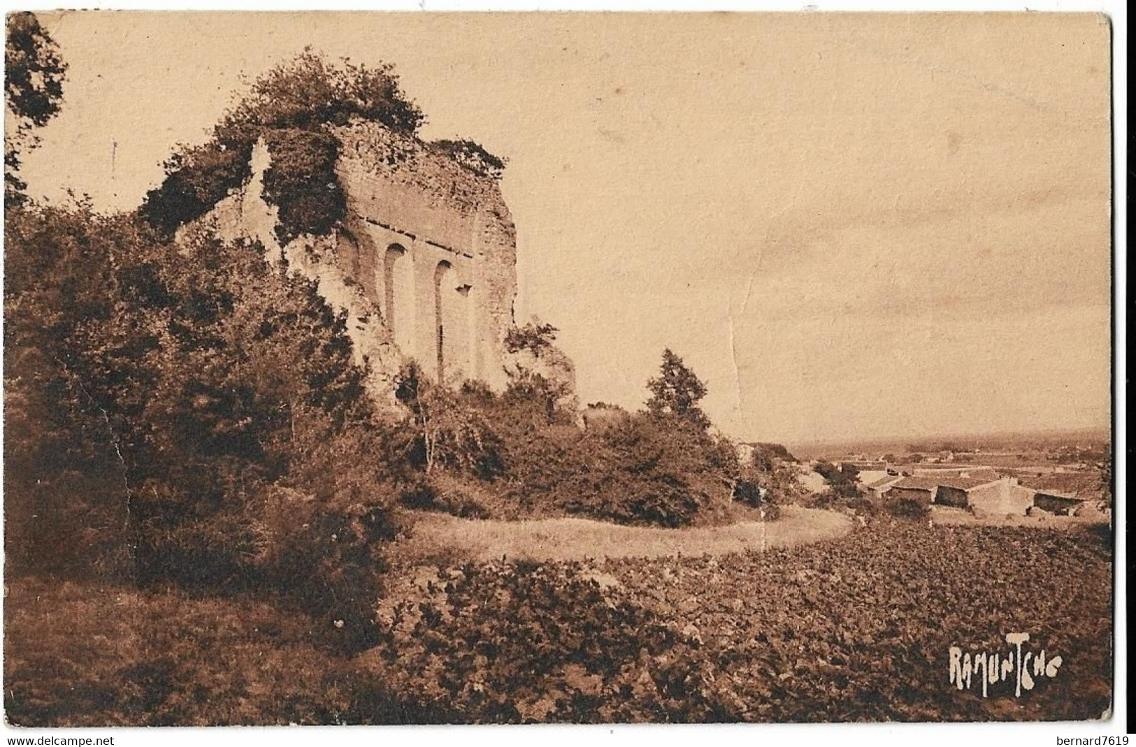86 Scorbe  Clairvaux  - Ruines  De La Chapelle Du Chateau    Haut Clairvaux - Scorbe Clairvaux