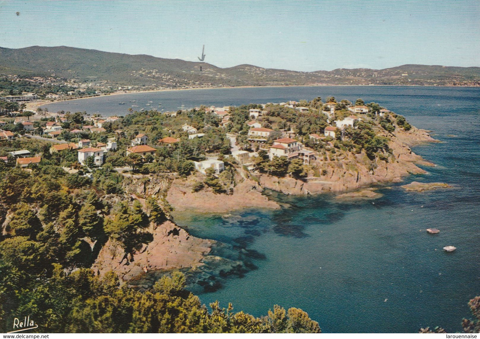 83 - CAVALAIRE SUR MER - Le Cap Cavalaire Et La Baie De Cavalaire - Cavalaire-sur-Mer