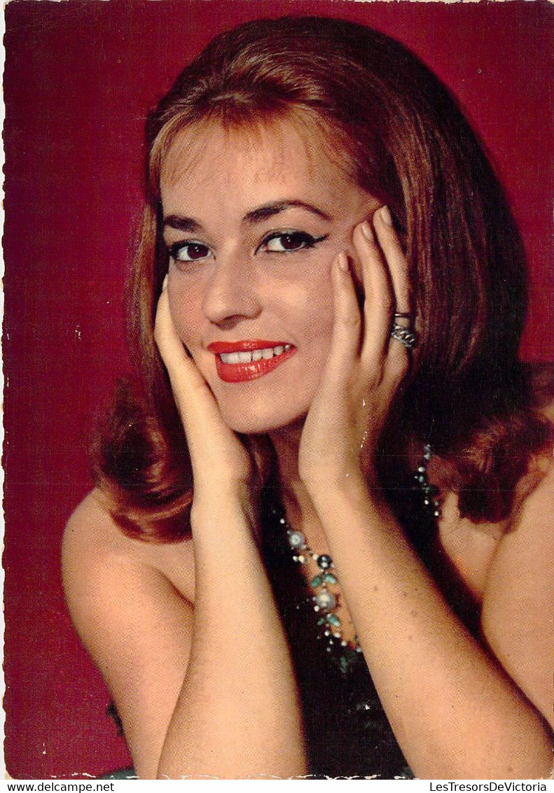 CPA - Célébrités - 81 - Jeanne MOREAU - EDUG - Photo SAM LEVIN - Actrice Réalisatrice Chanteuse Française - Femmes Célèbres