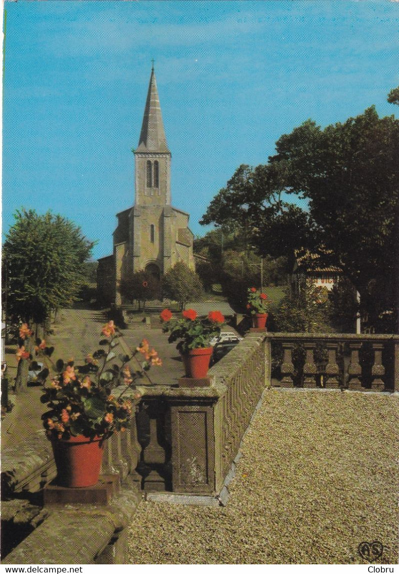 81, Vaour, L'Eglise Et La Place - Vaour