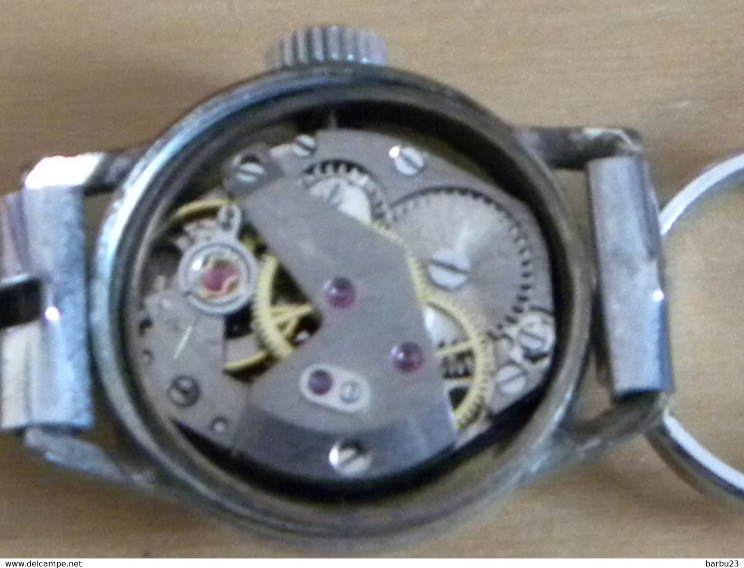 Lot de 2 montres mecaniques (ne fonctionnent plus, mecanisme à revoir)