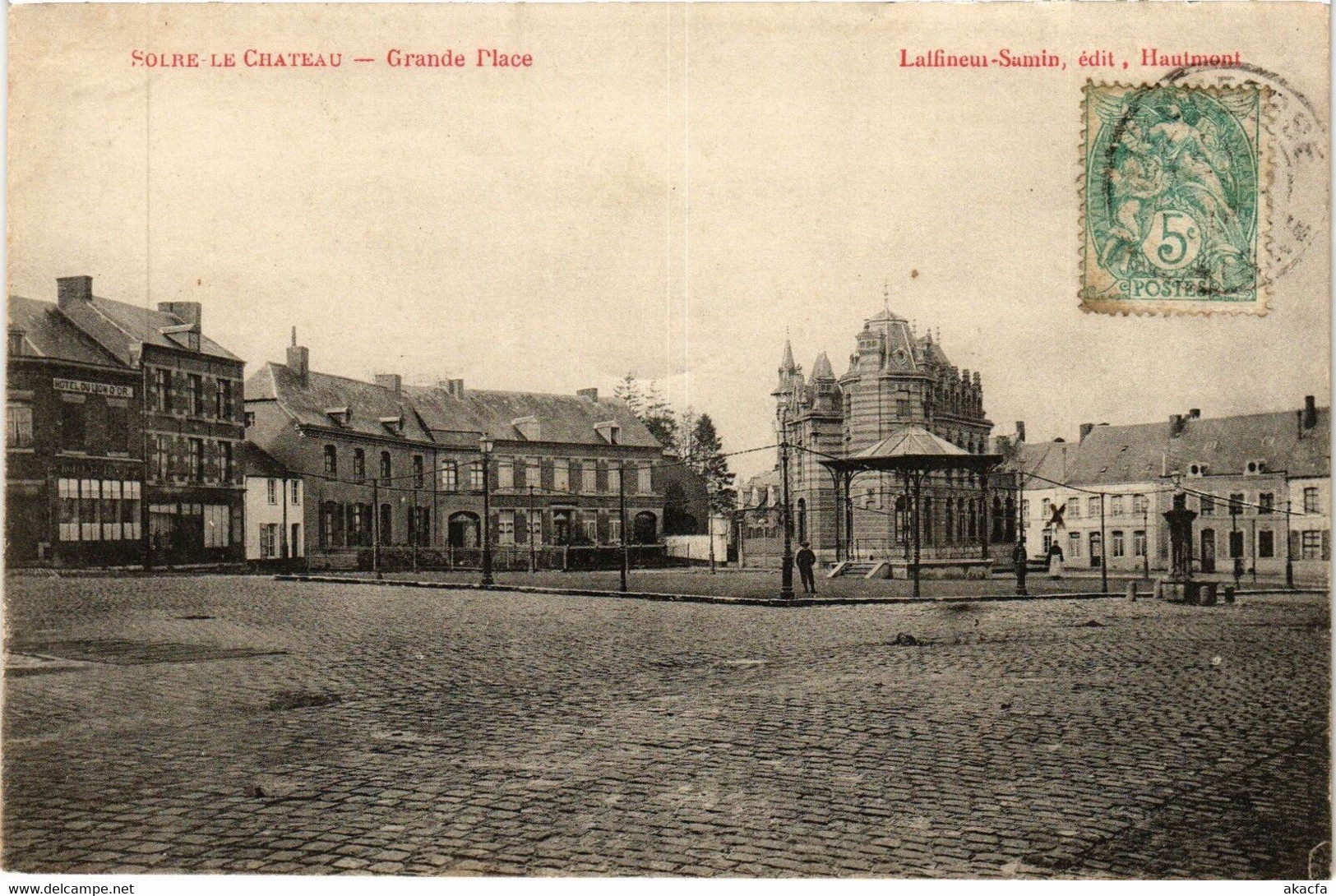 CPA SOLRE-le-Chateau - Grande Place (205054) - Solre Le Chateau
