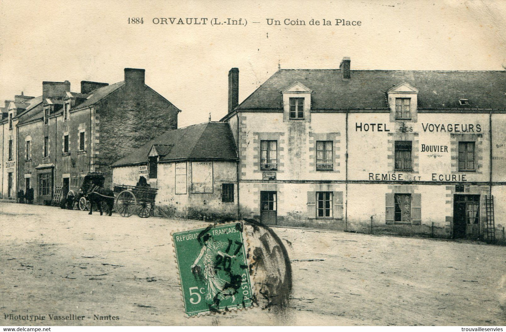 1884. ORVAULT - UN COIN DE LA PLACE - Orvault