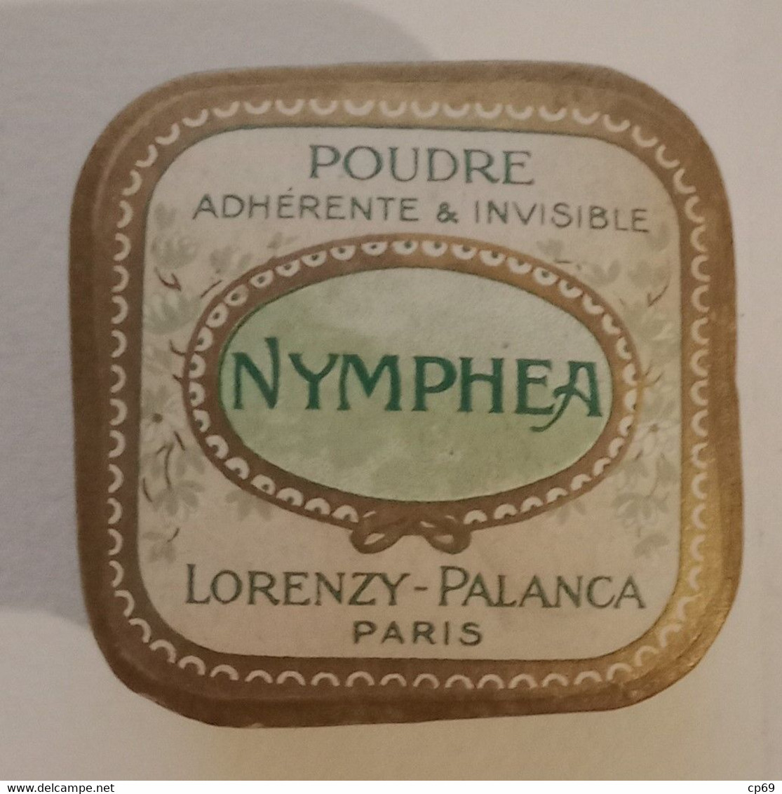 Belle Petite Boîte Parfumée Parfum Nymphea Lorenzy-Palanca à Paris Poudre Adhérente & Invisible 2 Cm X 4,5 Cm Superbe.E - Unclassified