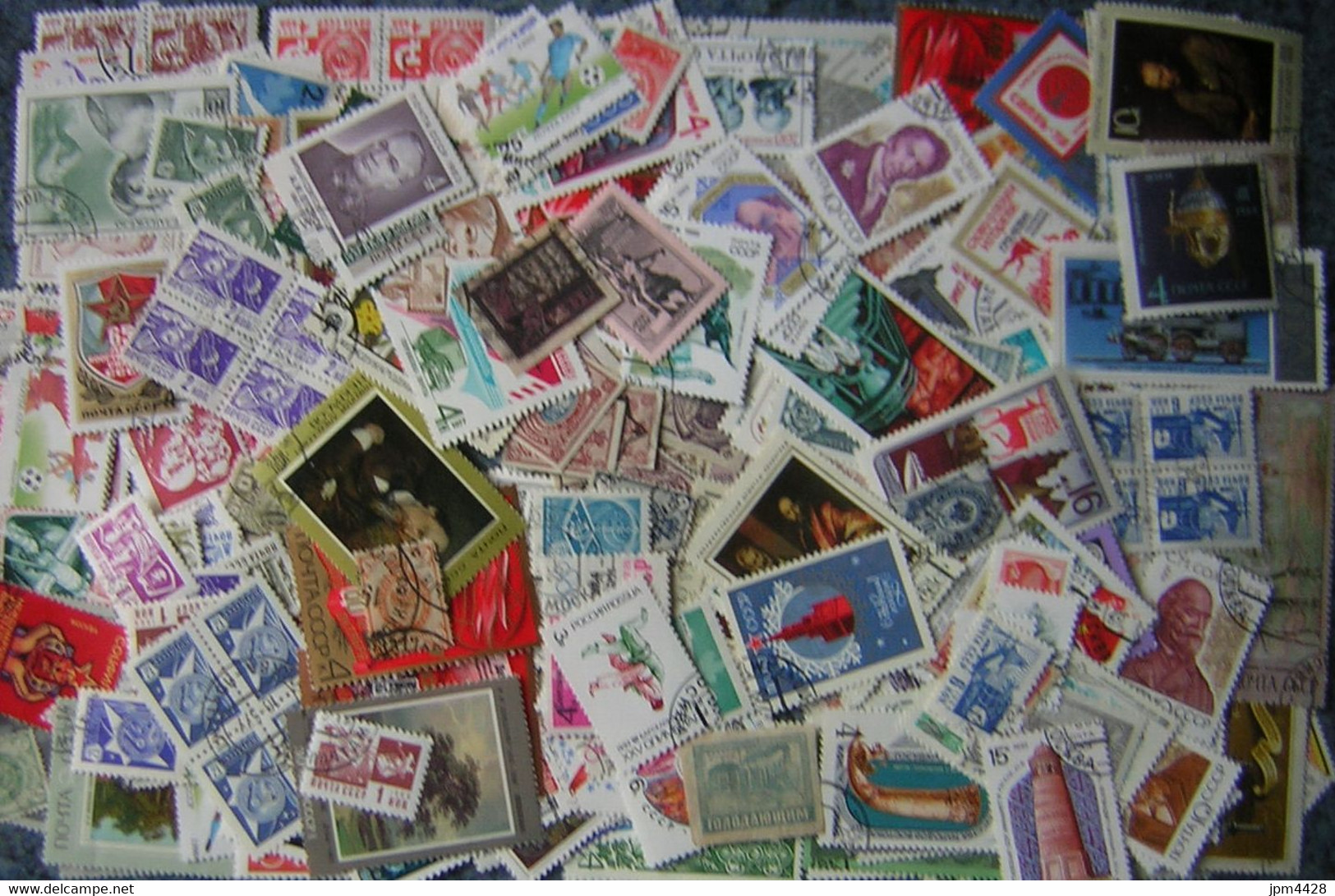 Europe,lot  De 310 Timbres Poste Et 3 Blocs Oblitérés Russie - Collections