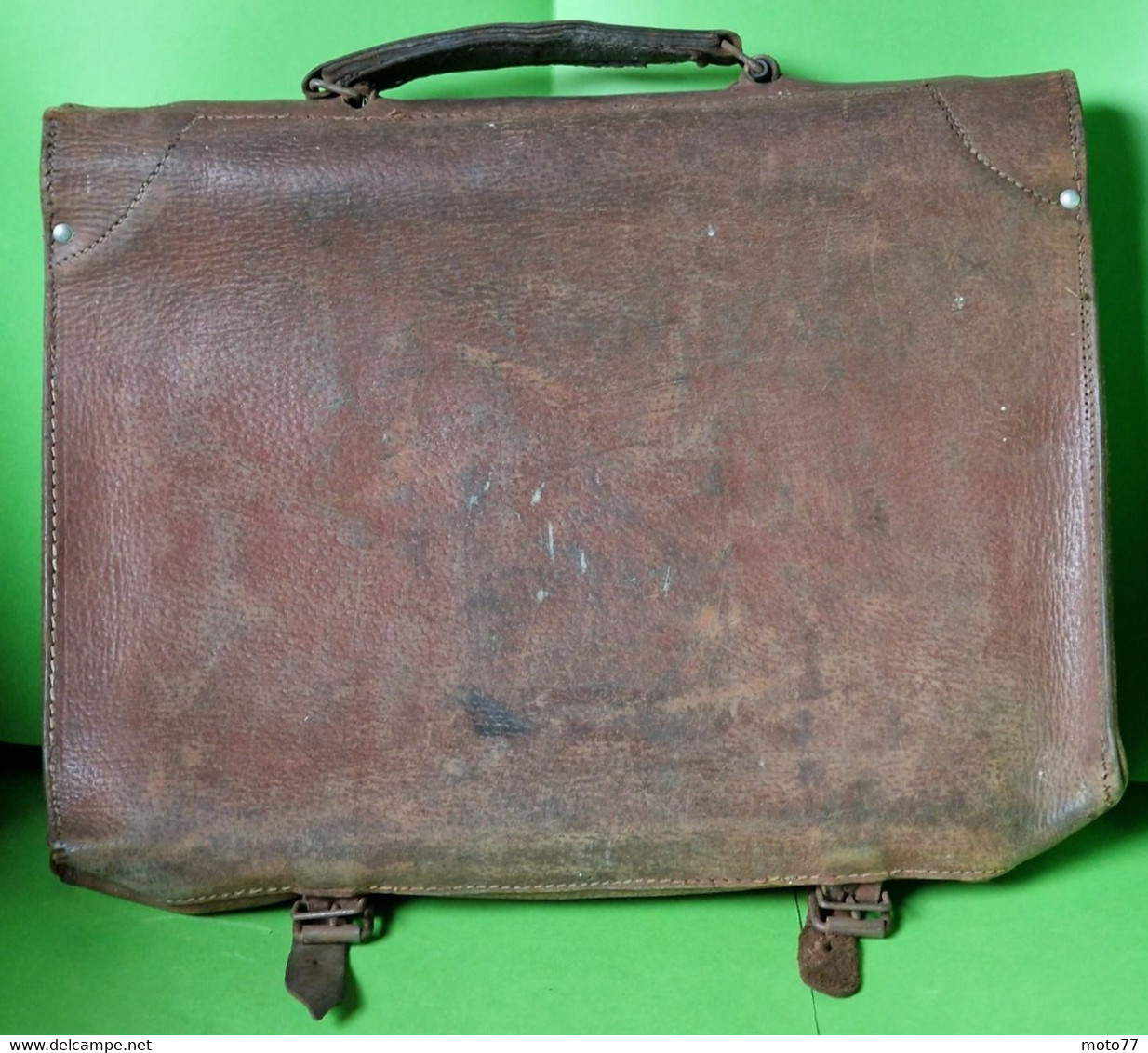 Ancien SAC D'école En CUIR épais "cavalier" 2 Poches - Dessin Fin Du Grain - Utilisation Durant 2 Générations -Vers 1940 - Pelletteria