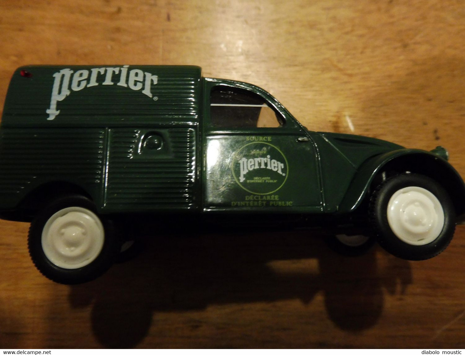 Modèle Réduit 1/43e  CITROËN 2CV AZU    à L'enseigne De PERRIER - Norev