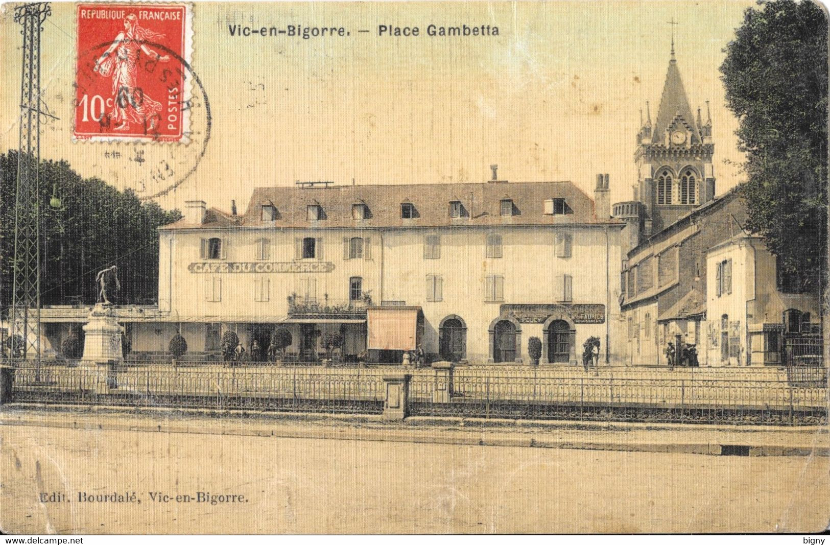 VIC-BIGORRE (65-Hautes-Pyrénées) Place Gambetta - Vic Sur Bigorre