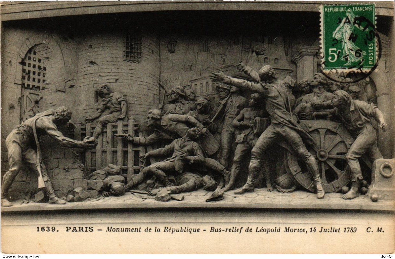CPA PARIS (4e) Monument De La Republique BAS-Relief (564371) - Statues