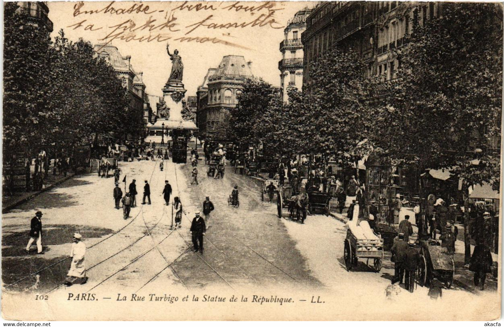 CPA PARIS (3e) La Rue Turbigo Et La Statue De La Republique (564468) - Statues