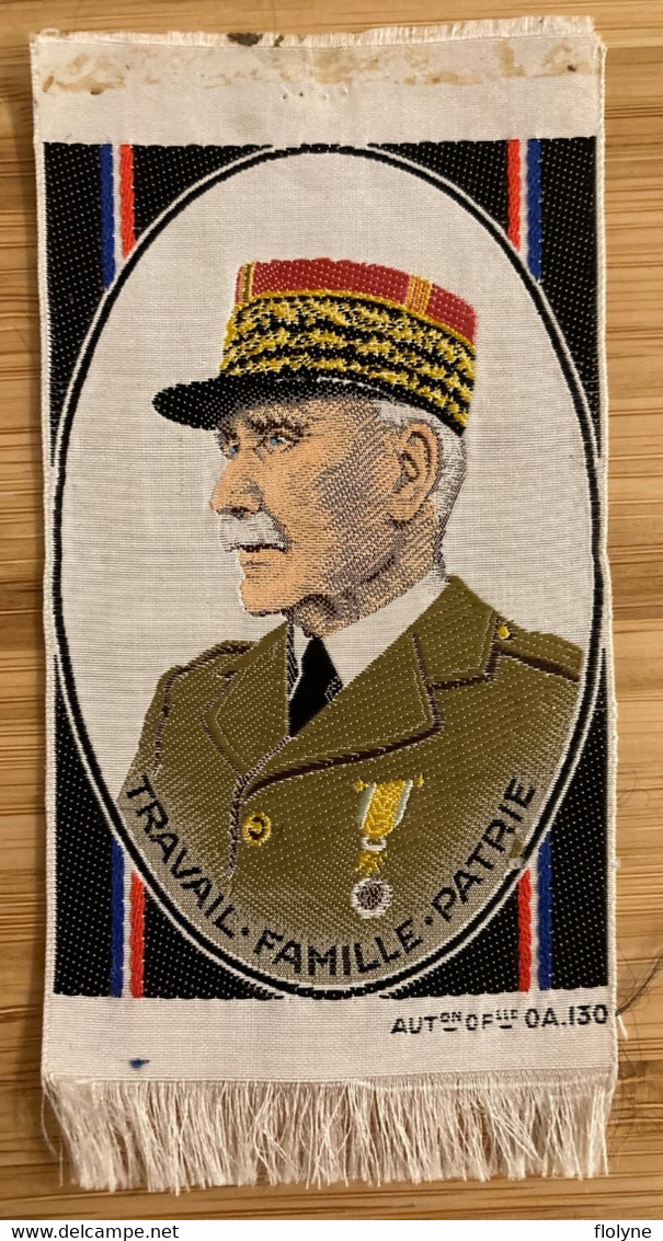 Pétain - Portrait Broderie Sur Soie , En Couleur - Patriotisme - Militaria - Persönlichkeiten