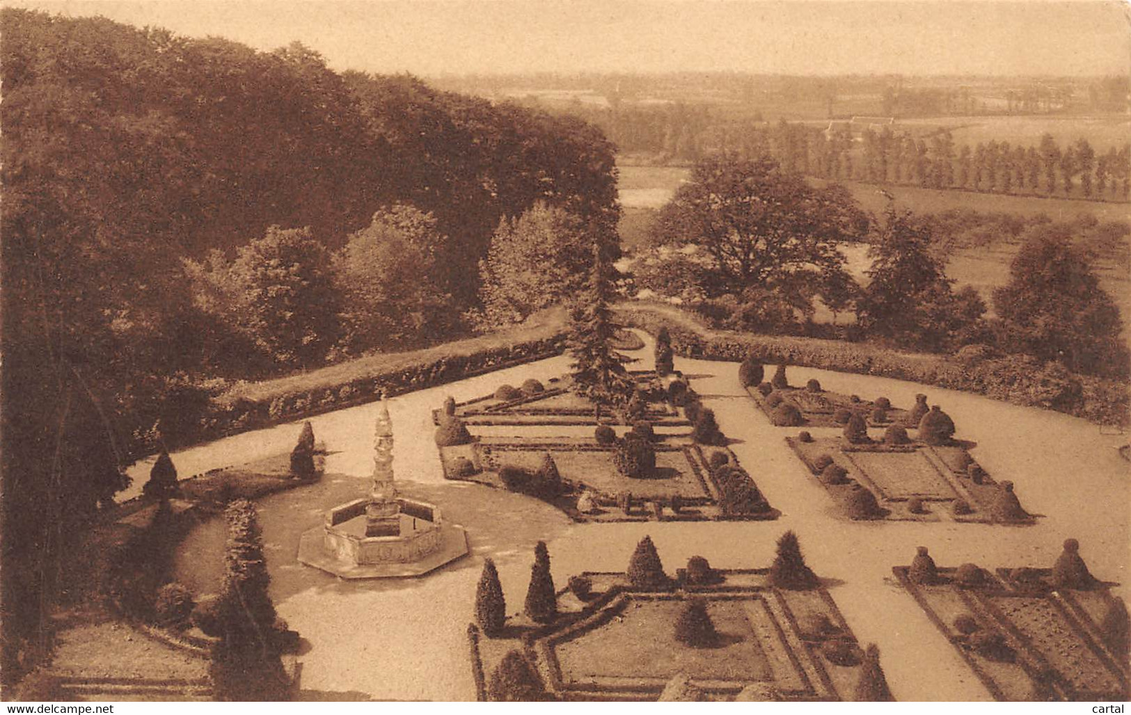 Château De GAESBEEK Lez-Bruxelles - La Cour D'honneur Vue De La Plate-forme Du Châtelet. - Lennik