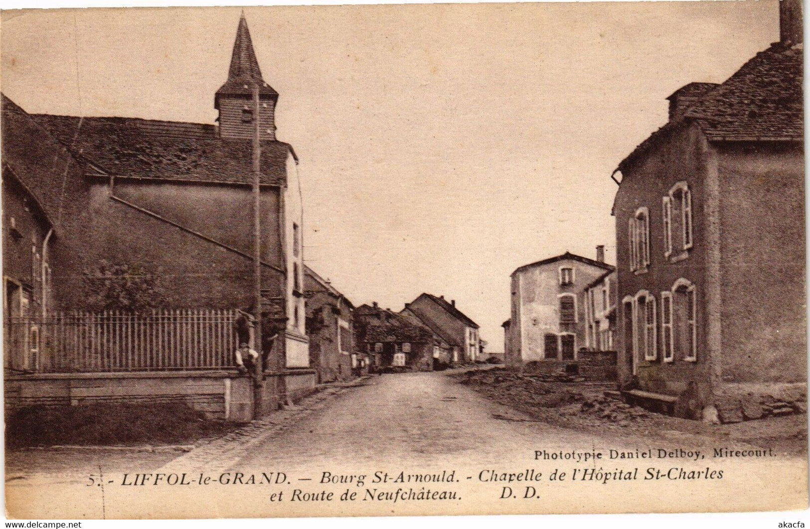 CPA LIFFOL-le-Grand - Bourg St-Arnould - Chapelle De L'Hopital St-... (200160) - Liffol Le Grand