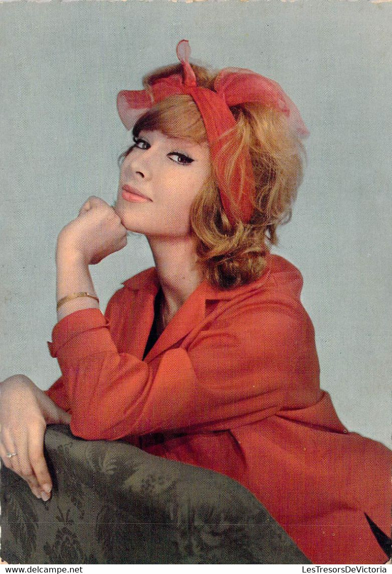 CPA  Célébrités - DANY SAVAL 119 - Sam LEVIN - EDUG - Noeud Rouge Dans Les Cheveux - Actrice Française Michel DRUCKER - Mujeres Famosas