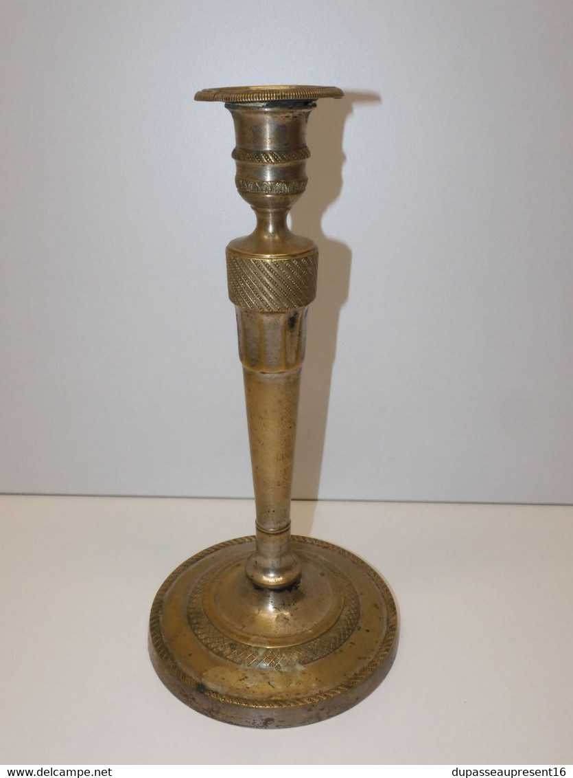 *BOUGEOIR BRONZE Argenté Style EMPIRE SORTI De GRENIER JUS De TROUVAILLES   E - Candeleros, Candelabros Y Palmatorias