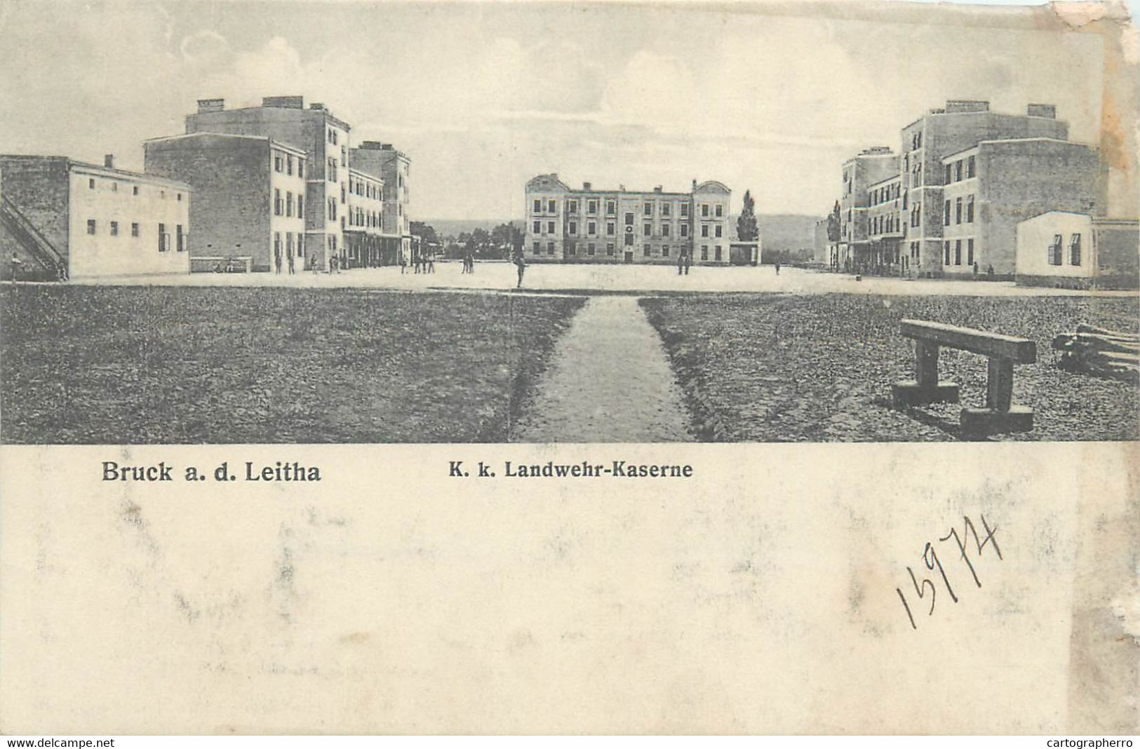 Bruck An Der Leitha K. K. Landwehr-Kaserne ( Unstick Back Damage ) - Bruck An Der Leitha