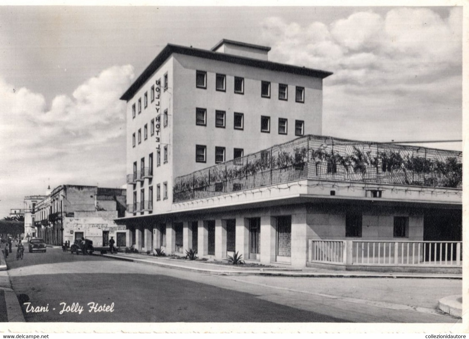 TRANI - CARTOLINA FG SPEDITA NEL 1954 - JOLLY HOTEL - ANIMATA E MOVIMENTATA - AUTO D'EPOCA - Trani