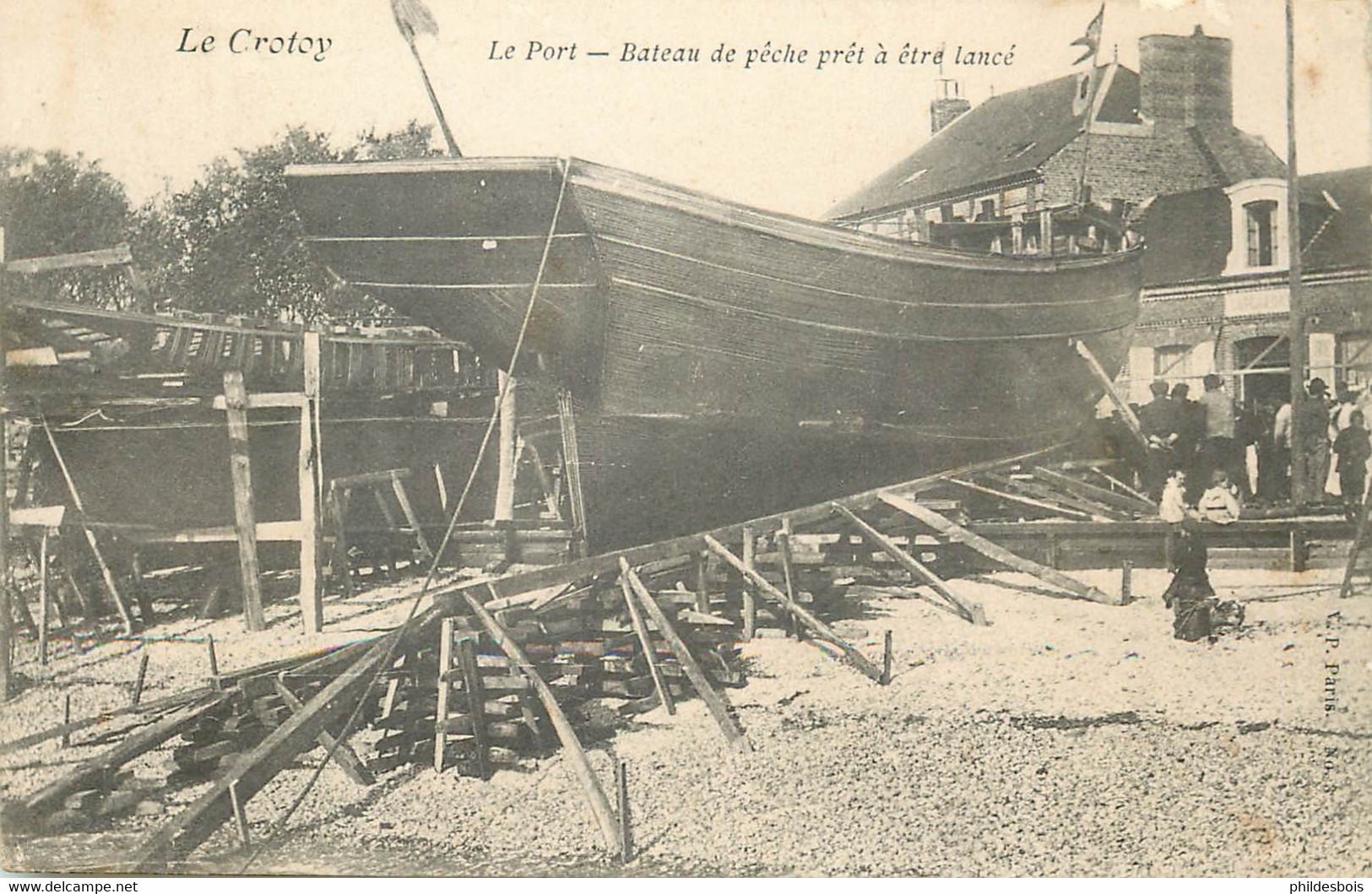 SOMME   LE CROTOY  Bateau De Peche Pret A ètre Lancé - Le Crotoy