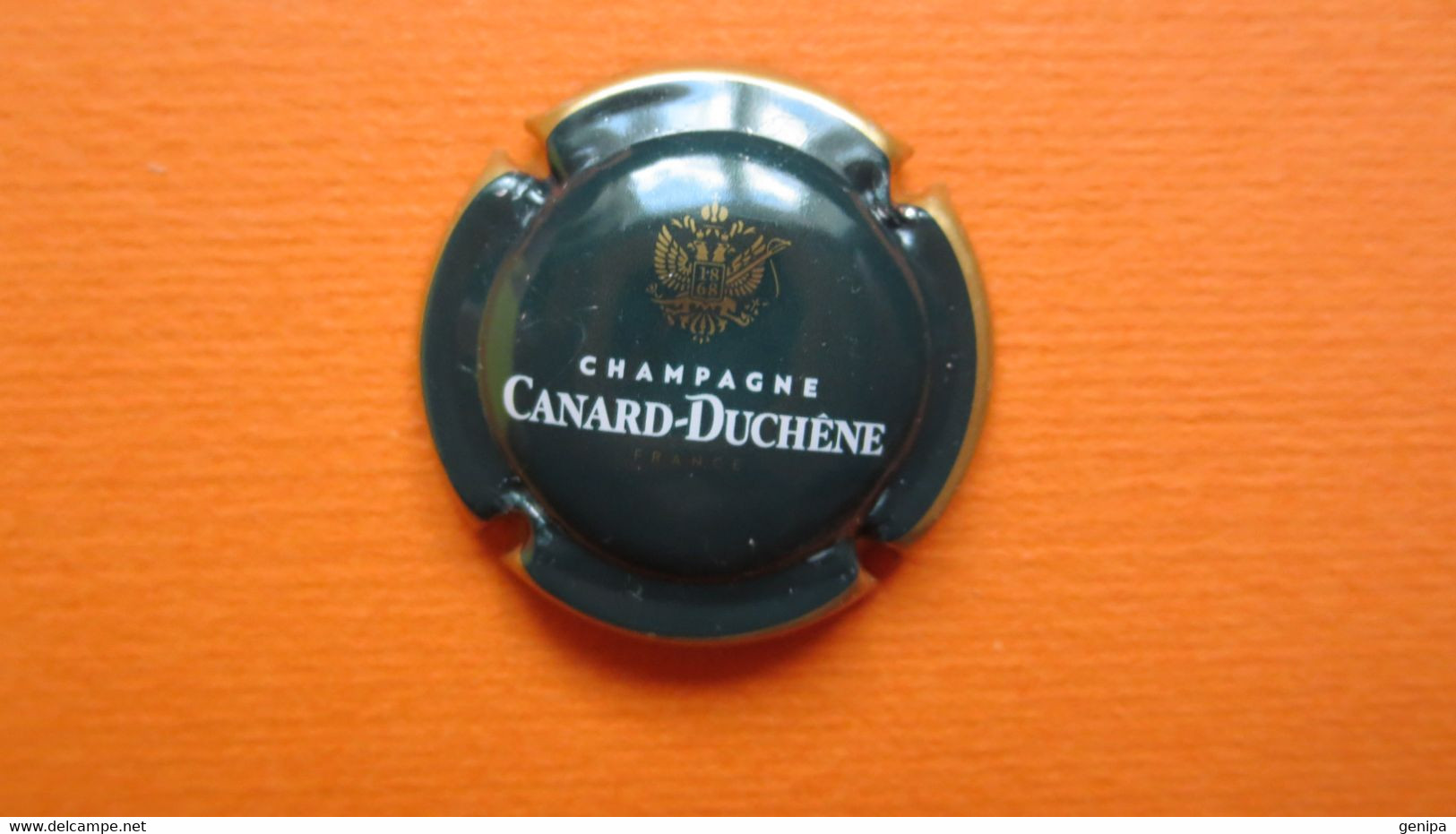 CAPSULE CHAMPAGNE CANARD DUCHENE. Vert. Tour Or - Canard Duchêne