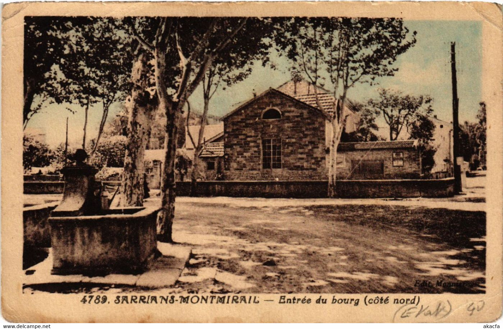 CPA Sarrians - MONTMIRAIL - Entrée Du Bourg (cote Nord) (511985) - Saint Christol