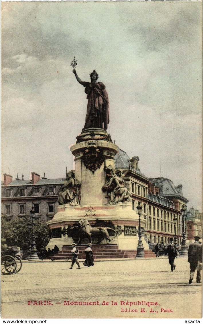 CPA PARIS 3e Monument De La République (537598) - Statues