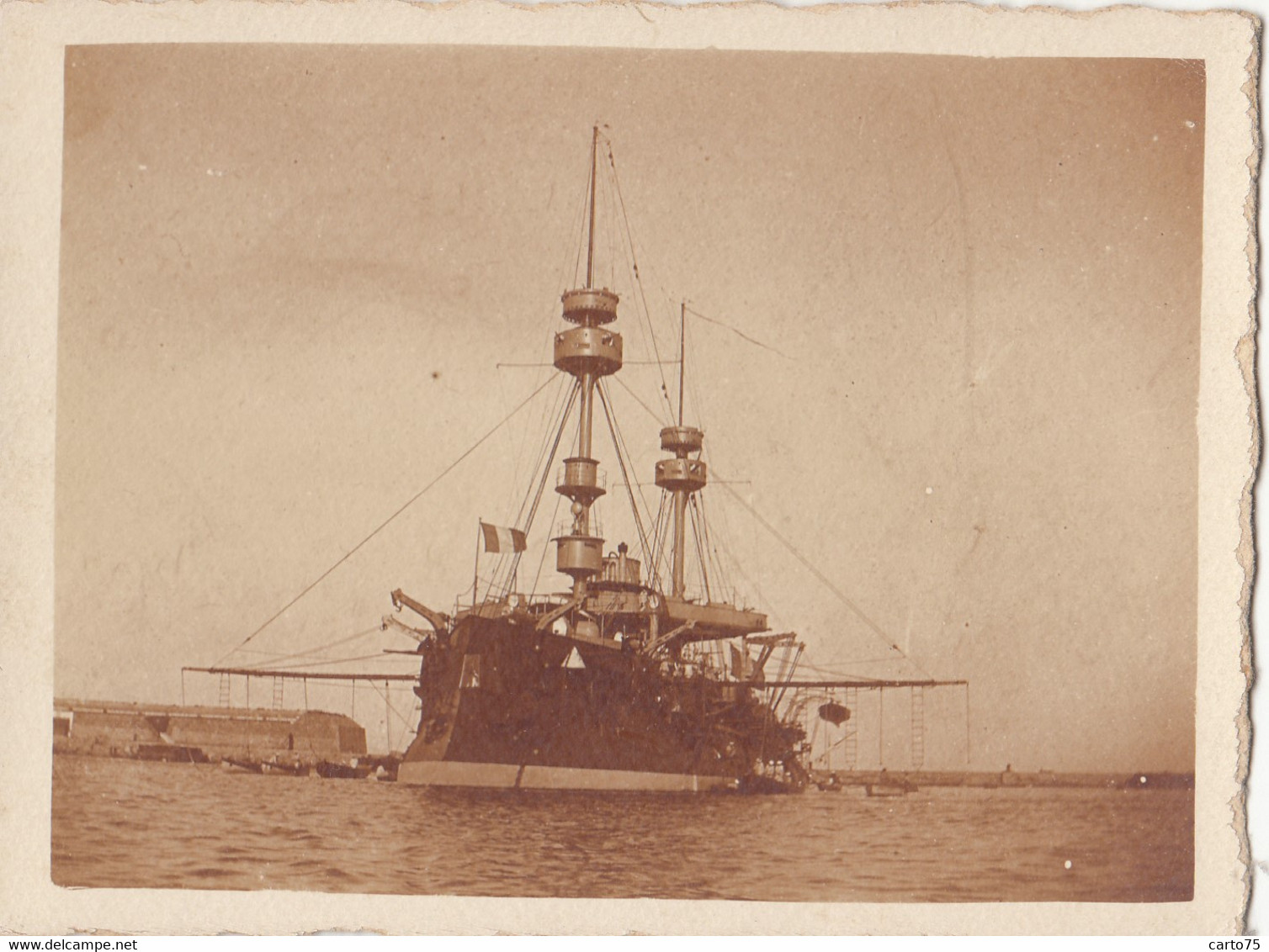 Photographie - Marine De Guerre Française - Navire Cuirassé à Tourelles - Ravitaillement - Photographie