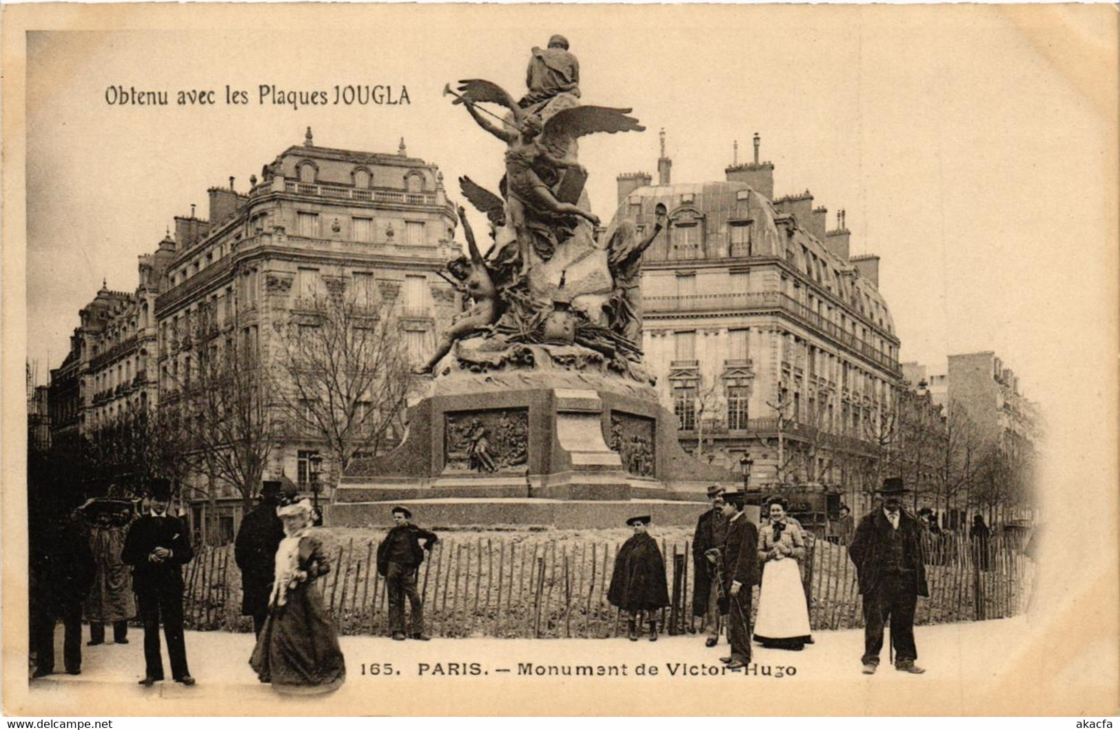 CPA PARIS 17e Monument De Victor Hugo (539343) - Statues